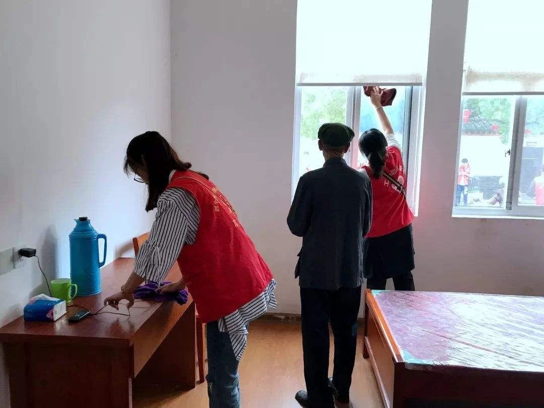 潔匠凈化·的凈工業(yè)除臭劑_敬老院等服務機構室內(nèi)空氣異味凈化解決方案